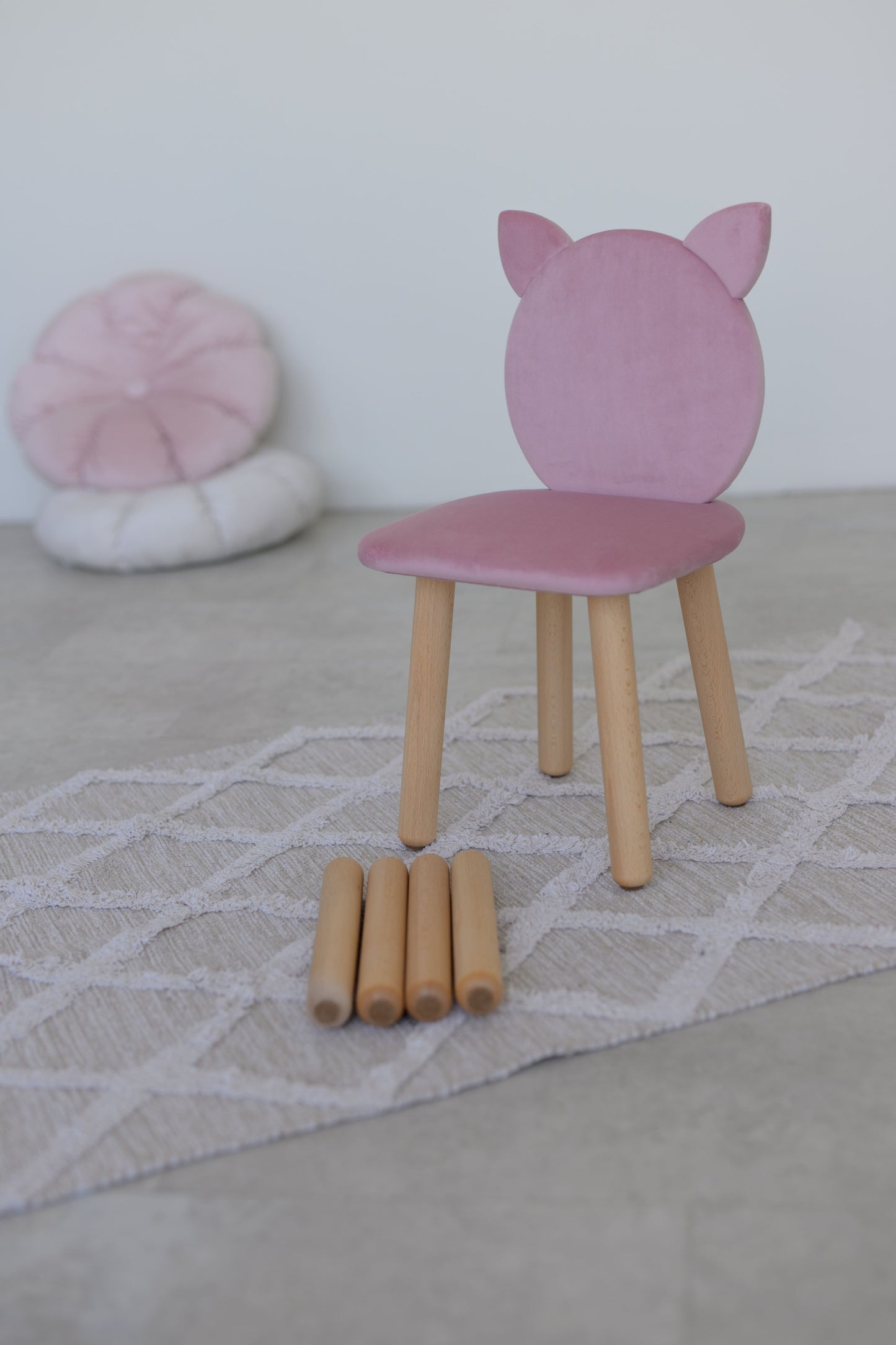Children's soft chair Cat, 2-4 years old, 90-105 cm, Soft pink