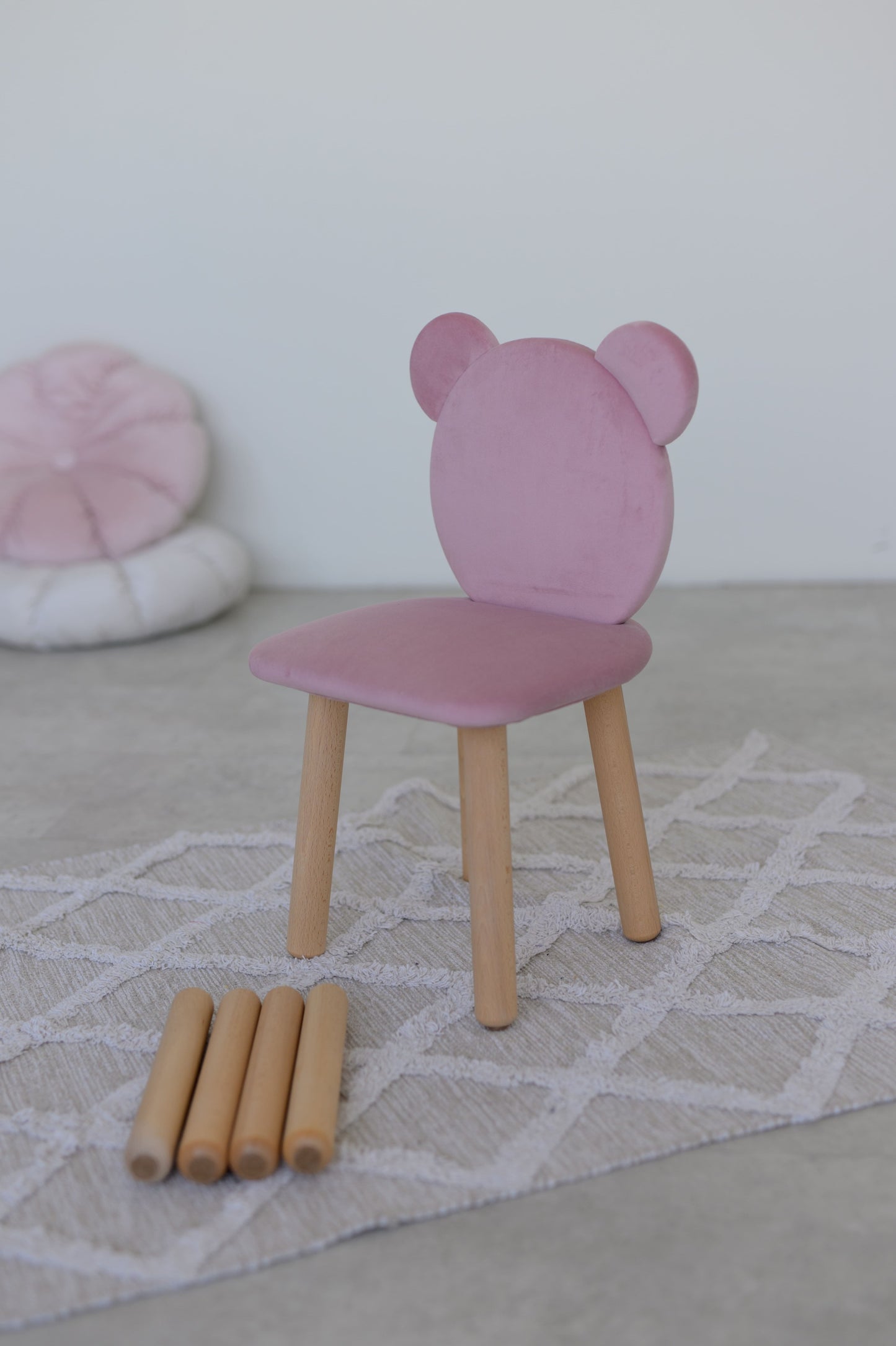 Children's soft chair Bear, 2-4 years old, 90-105 cm, Soft pink